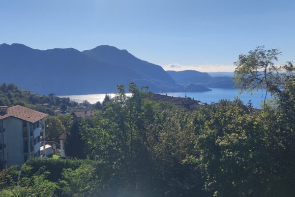 Villa con 3.000 mq di terreno